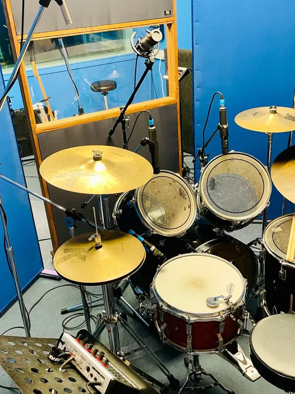 Miked-up drum kit in Room B